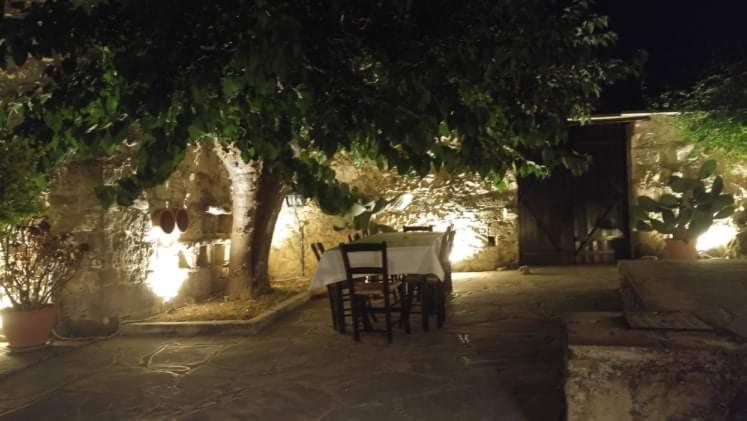 Amarakos Guesthouse Λειτουργεί Υπό Νέα Διεύθυνση Kato Akourdalia Esterno foto