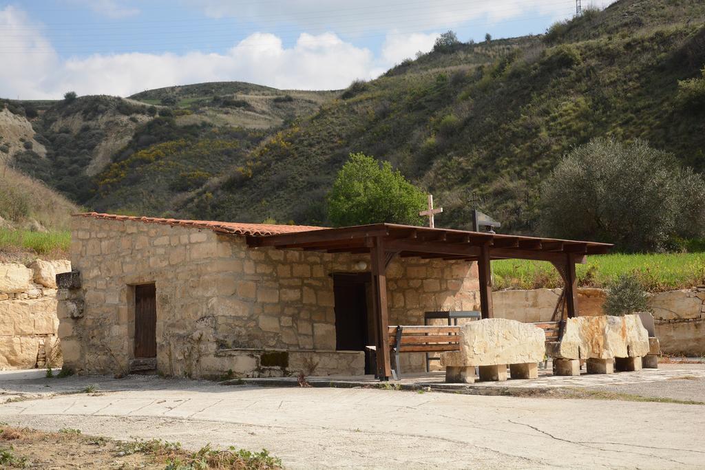 Amarakos Guesthouse Λειτουργεί Υπό Νέα Διεύθυνση Kato Akourdalia Esterno foto